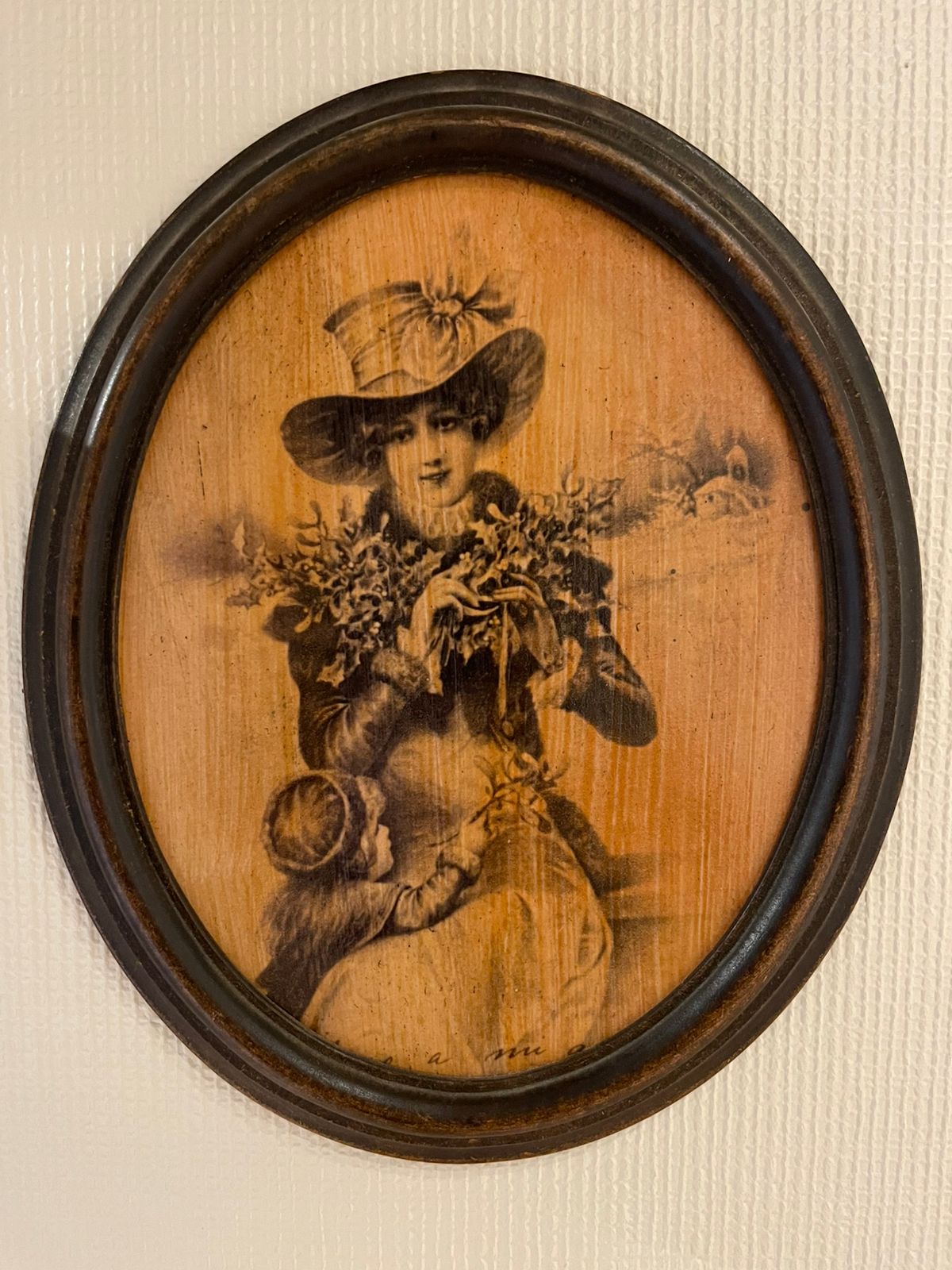 Foto antigua "Estrenando Sombrero"